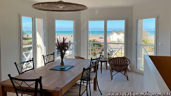 Dining room - Extendable table for 10