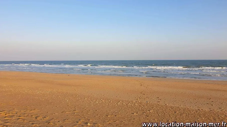 La plage devant la maison de vacances